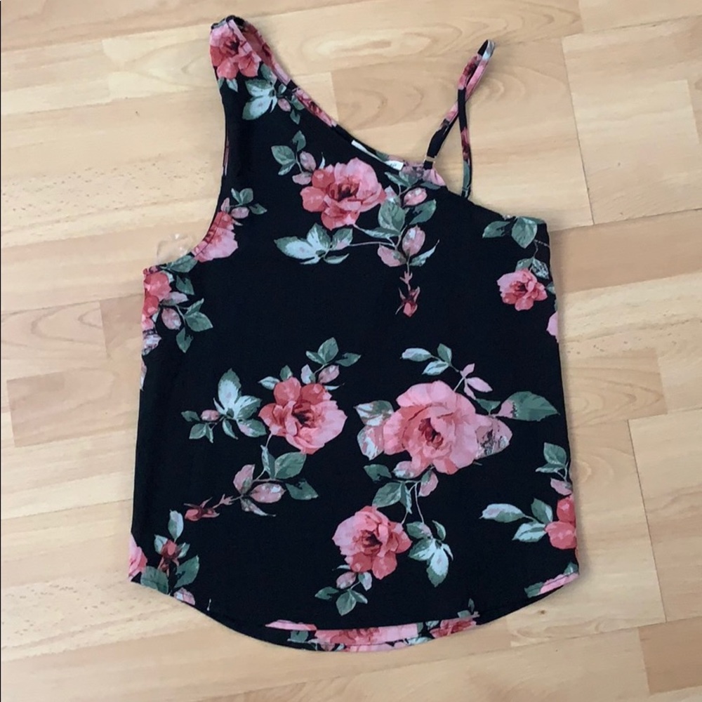 NWT seven sisters brand one shoulder top